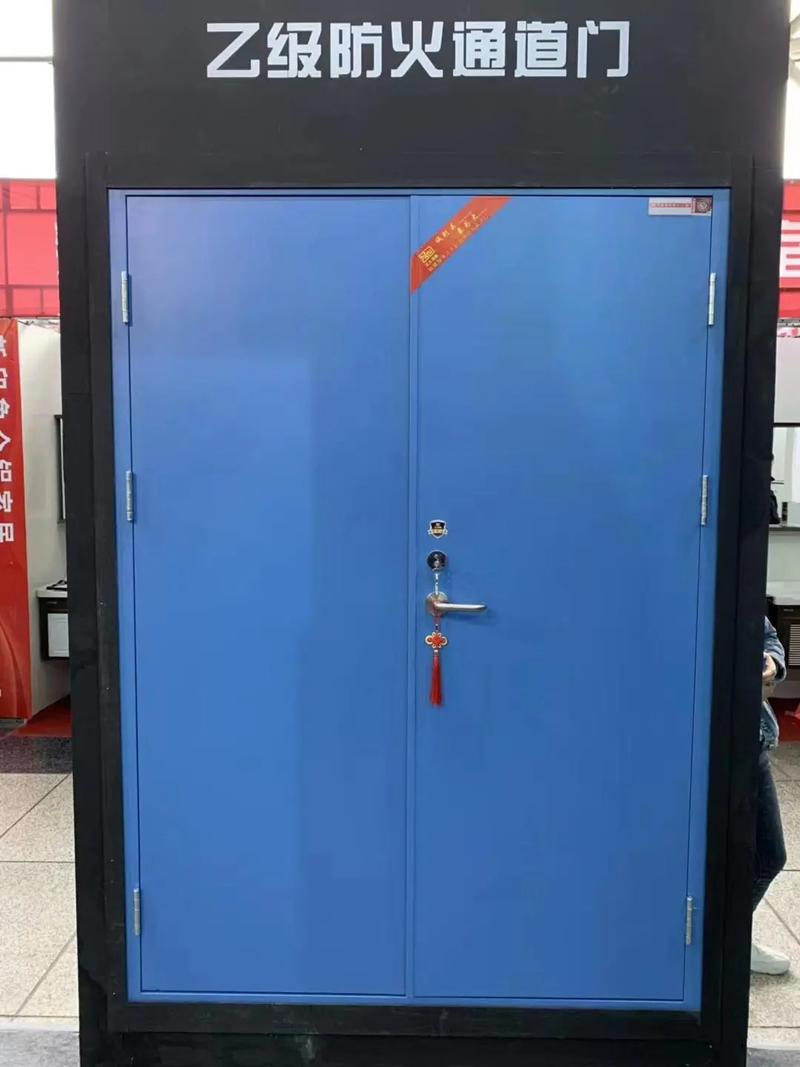 钢木防火门 简约设计，坚不可摧的安全守护